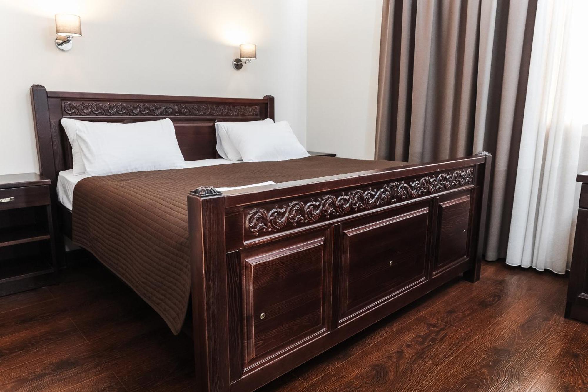 Dvin Hotel Pavlodar Kültér fotó