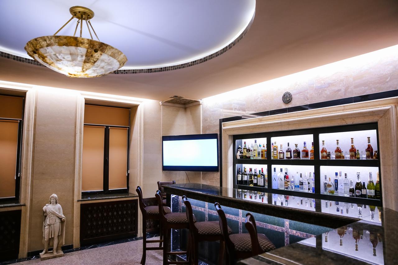 Dvin Hotel Pavlodar Kültér fotó