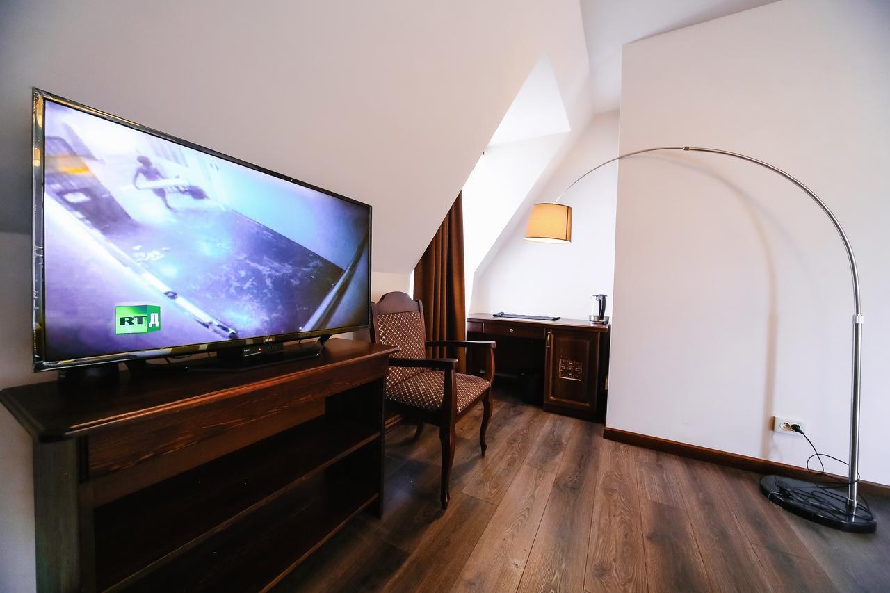 Dvin Hotel Pavlodar Kültér fotó